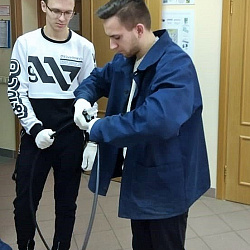 Сотрудники «Ростелекома» провели серию мастер-классов для студентов ИРТС