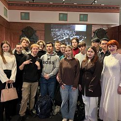 Студенты 1-го курса РТУ МИРЭА побывали на выставке «Победа. Будущее за нами!»