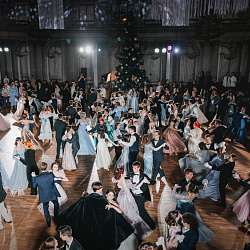 «Веков связующая нить»: в РТУ МИРЭА прошёл бал