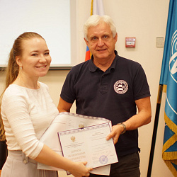 Выпускникам аспирантуры вручили дипломы