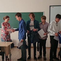 Клубный день, финал «Математических боёв» и многое другое состоялось для школьников в мае 