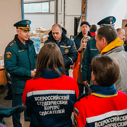 На протяжении месяца добровольцы ЦСО ВСКС оказывают помощь жителям ДНР и ЛНР