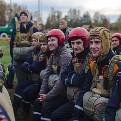 Проведена парашютная подготовка студентов-спасателей МИРЭА.