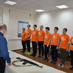 В колледже РТУ МИРЭА прошли соревнования по военному двоеборью