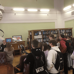 Студенты Института технологий управления посетили выставку «История прокуратуры России в нормативных актах»