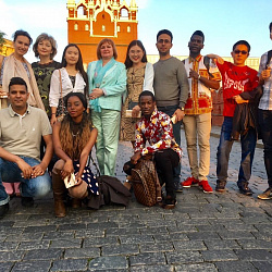 Иностранные студенты посетили  открытие Дней культуры Узбекистана в Кремле