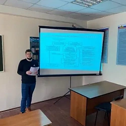 Кружок «Креативная экономика» организовал дискуссию о народных предприятиях