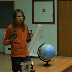 В Институте тонких химических технологий имени М.В. Ломоносова прошла научно-популярная лекция СНО «Магнитное поле Земли»
