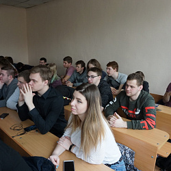 В ФТИ прошёл семинар, посвящённый световым приборам