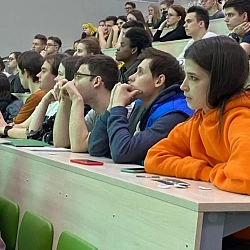 Состоялась встреча группы компаний «Р-ФАРМ» со студентами ИТХТ имени М.В. Ломоносова в рамках цикла встреч с партёрами «Химия успеха»