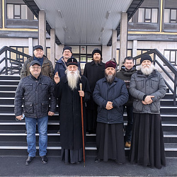 Добровольцы РТУ МИРЭА стали участниками освящения нового дома Агафьи Лыковой