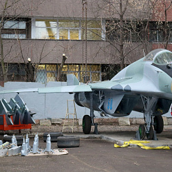 Военный учебный центр при РТУ МИРЭА получил самолёт МИГ-29
