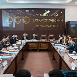 Делегация Королевства Камбоджа посетила университет