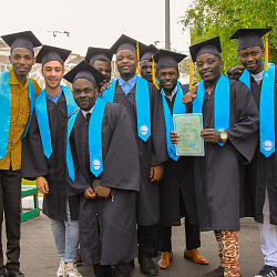 В университете состоялось торжественное вручение сертификатов выпускникам Подготовительного отделения для иностранных граждан Института международного образования