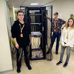 Студенты Института информационных технологий посетили экскурсию в центр обработки данных компании КРОК