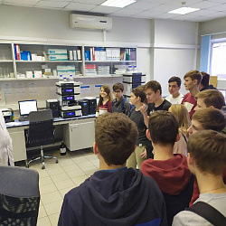 ФНЦ пищевых систем имени В.М. Горбатова провёл экскурсию для учащихся школы № 1420