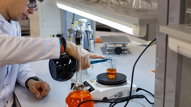 Учёные РТУ МИРЭА разработали способ очистки воды с помощью искусственной молнии