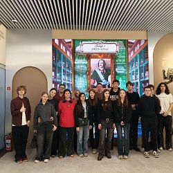 Студенты Института технологий управления посетили выставку «Путешествие по России»