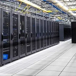 Студенты Института  информационных технологий посетили Центр обработки данных IXcellerate