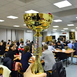 Состоялся турнир университета по спортивно-интеллектуальной игре «Что? Где? Когда?»