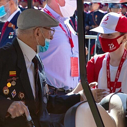 Студенты-спасатели приняли участие в параде в честь 75-летия Победы