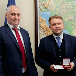 В РТУ МИРЭА состоялась встреча студентов с заместителем председателя Госдумы Борисом Чернышовым