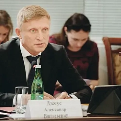 Ректор Университета Станислав Алексеевич Кудж принял участие во встрече, на которой были подведены итоги работы Федерального агентства по делам молодежи (Росмолодежь)