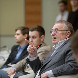 Преподаватели и студенты РТУ МИРЭА приняли участие в заседании круглого стола в Государственной Думе РФ
