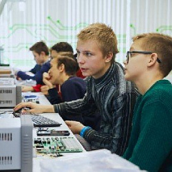 РТУ МИРЭА и «Росэлектроника» внедрят дистанционные программы профориентации школьников