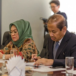 2 июня 2015 г. состоялась встреча руководства МИРЭА с делегацией руководителей государственных и частных высших учебных заведений Индонезии.