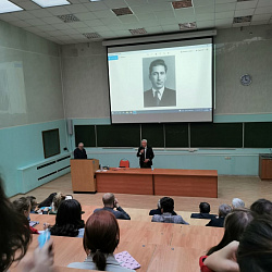 В Институте тонких химических технологий имени М.В. Ломоносова состоялось открытие «Школы катализа-2021»