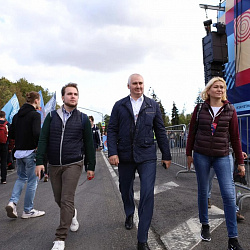 На Московском параде студентов РТУ МИРЭА представила самая многочисленная делегация