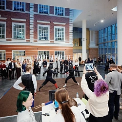 Студентка РТУ МИРЭА одержала победу в межуниверситетском турнире по историческому фехтованию