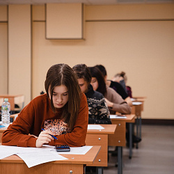 В РТУ МИРЭА прошёл заключительный этап олимпиады «Звезда» по профилям «Естественные науки» и «Обществознание»