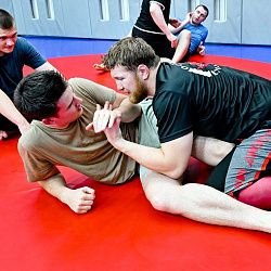 В РТУ МИРЭА состоялось торжественное открытие спортивного зала имени Владимира Минеева