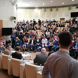 Преподаватели и студенты РТУ МИРЭА приняли участие в заседании круглого стола в Государственной Думе РФ