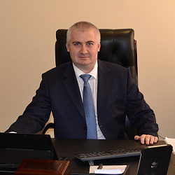 Поздравление ректора университета С.А. Куджа с Новым годом