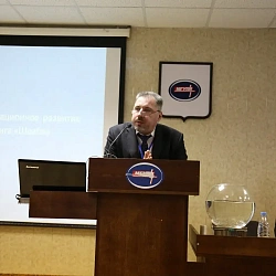 Итоги Всероссийской научно-технической конференции «Оптические технологии, материалы и системы» («Оптотех — 2016»)