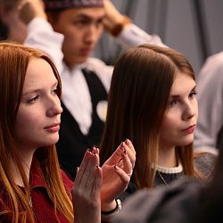 Студенты Института технологий управления посетили Международный межрелигиозный молодёжный форум в Национальном центре «Россия»