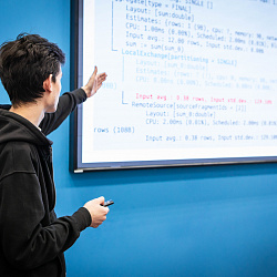 Институт информационных технологий РТУ МИРЭА стал площадкой хакатона IT Academy Hack 2025 «Когда данные стали большими»