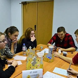 Состоялся турнир университета по спортивно-интеллектуальной игре «Что? Где? Когда?»
