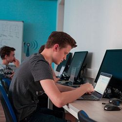 Открыта регистрация на участие в киберспортивных соревнованиях для школьников «КиберПеремена» по дисциплине Dota 2