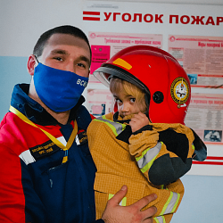 На протяжении месяца добровольцы ЦСО ВСКС оказывают помощь жителям ДНР и ЛНР