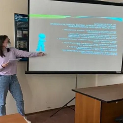 Кружок «Креативная экономика» организовал дискуссию о народных предприятиях
