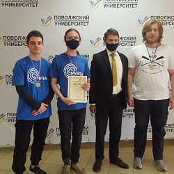 Представители Института кибернетики с успехом выступили на студенческой Интернет-олимпиаде по математике