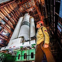 Экспедиция студентов РТУ МИРЭА на Байконур: вручение флага с орбиты и подготовка к пуску РН «Союз»  