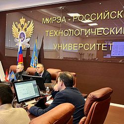 В Институте искусственного интеллекта завершилась вторая экспертная сессия платформы SmartMLOps совместно с Высшей школой экономики