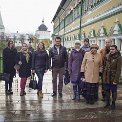 Группа студентов и преподавателей университета посетила Троице-Сергиеву Лавру
