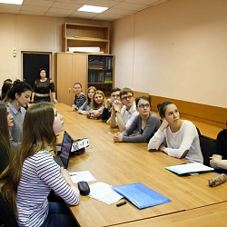 17 марта в Университете состоялось очередное заседание кружка «Креативная экономика»