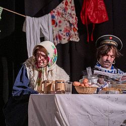 Интернациональный студенческий театр РТУ МИРЭА представил спектакль «Любовь и голуби»